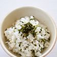紫蘇の実の塩漬けで、簡単【しその実ご飯】