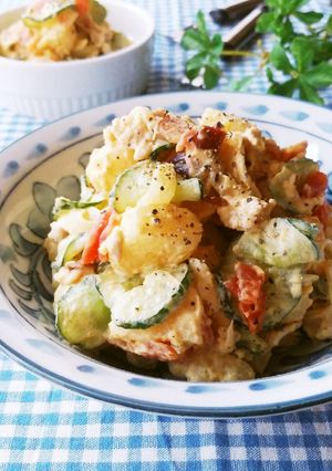 福神漬けがアクセント♪カレーポテトサラダ-レシピのメイン写真