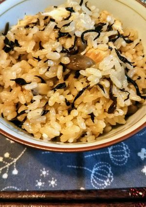 鮭の水煮缶とひじきの炊き込みご飯-レシピのメイン写真