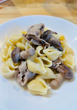 きのこと牛肉のクリームコンキリエッテ-レシピのメイン写真