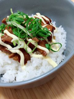 焼き鳥缶でつくる焼き鳥丼-レシピのメイン写真