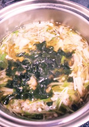 水菜が苦手な私のやみつき生姜スープ-レシピのメイン写真
