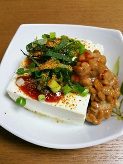 辛い辛い冷奴 ~納豆添え~-レシピのメイン写真
