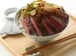 牛肩ロースのガツンとステーキ丼-レシピのメイン写真