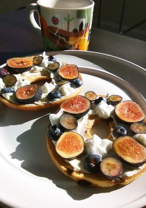◉無花果とブルーベリーの水玉トースト◉-レシピのメイン写真