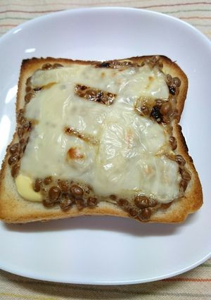 美味！納豆とチーズのトースト-レシピのメイン写真