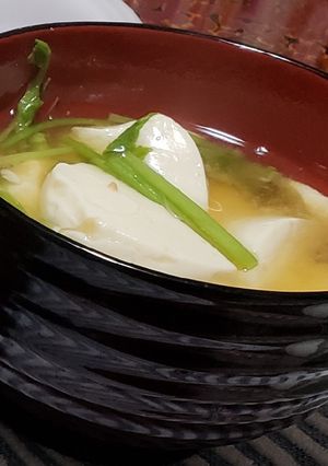 すぐ作れるセリと袋豆腐のお味噌汁♪-レシピのメイン写真