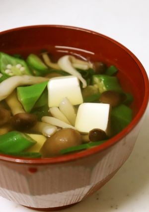 朝昼夕♪しめじ・オクラ・豆腐の澄まし汁-レシピのメイン写真