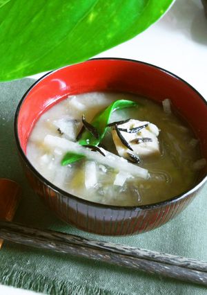 味噌汁　高野豆腐＋大根＋ひじき-レシピのメイン写真