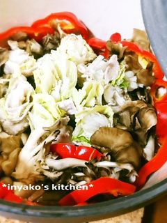 *薄切り豚肉と舞茸*白菜の簡単酒蒸し鍋*-レシピのメイン写真