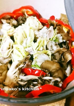 ＊薄切り豚肉と舞茸*白菜の簡単酒蒸し鍋＊-レシピのメイン写真