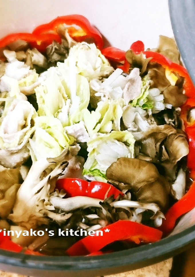 ＊薄切り豚肉と舞茸*白菜の簡単酒蒸し鍋＊-レシピのメイン写真