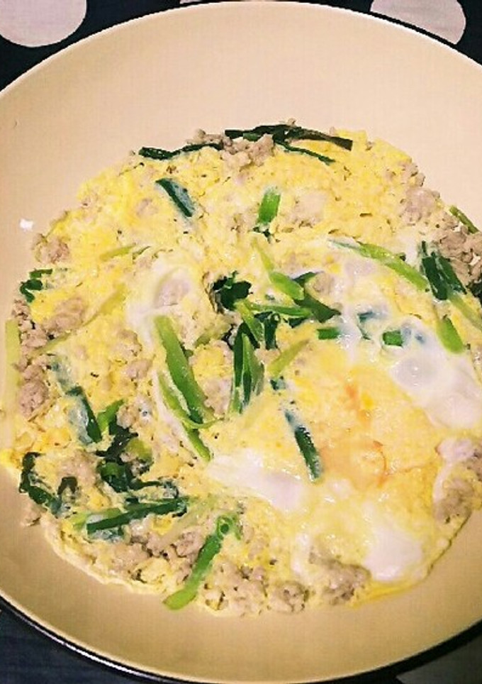 鶏ひき肉とねぎの卵とじ-レシピのメイン写真