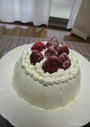 かんたんふわふわ☆いちごのズコット-レシピのメイン写真