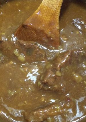 簡単美味・牛すね肉のオニオンカレー-レシピのメイン写真