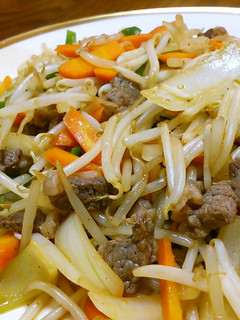 牛カルビもやし炒めを辛ラーメンスープで!-レシピのメイン写真