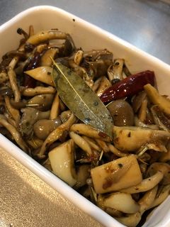 簡単!便利で美味しいキノコのオイル煮-レシピのメイン写真