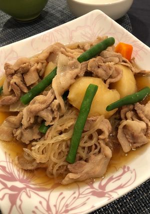 STAUBで作る豚バラ肉じゃが-レシピのメイン写真