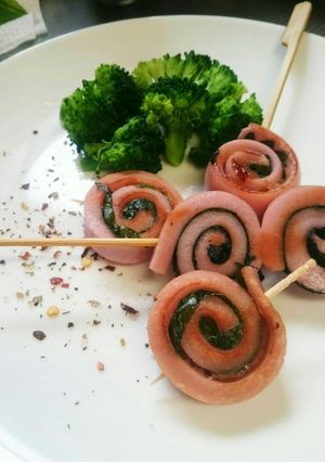 お弁当に♥魚肉ソーセージのクルクル巻き-レシピのメイン写真