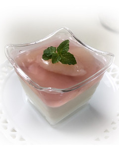 梨とマロウブルーの薬膳杏仁豆腐-レシピのメイン写真
