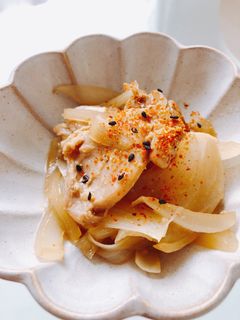 煮るだけ♫とりももと玉ねぎの味ぽん煮-レシピのメイン写真