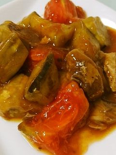 ご飯がススム♪ナスとトマトのオイマヨ炒め-レシピのメイン写真