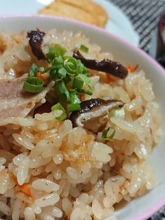 しいたけと豚バラ肉の炊き込みご飯-レシピのメイン写真