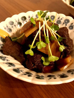 くじら肉のニンニク煮込み-レシピのメイン写真