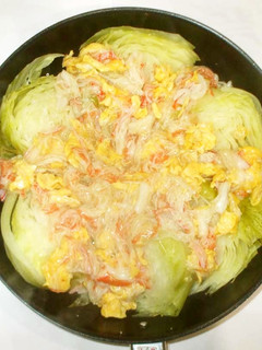 丸ごとキャベツの蒸し焼き♪簡単カニ卵-レシピのメイン写真