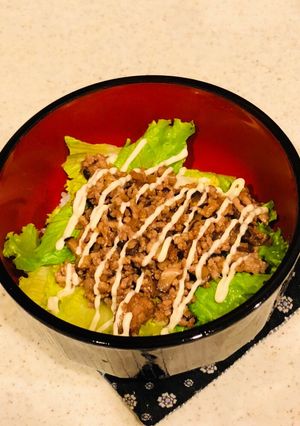 キノコでヘルシー生姜香るそぼろ丼-レシピのメイン写真