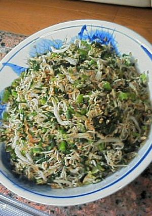 ご飯の友♪カブの葉としらすのふりかけ-レシピのメイン写真