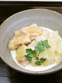 大根と鶏肉のクリーム煮(権太呂だし使用)-レシピのメイン写真