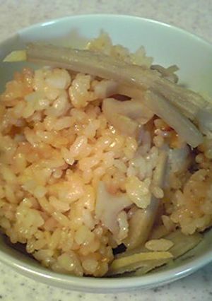 ごぼうとれんこんの炊き込みご飯-レシピのメイン写真