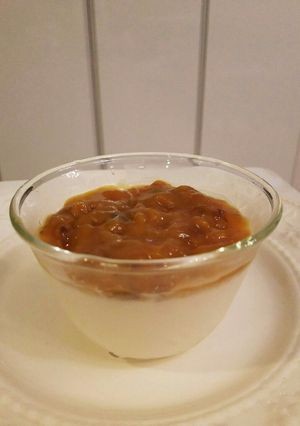 牛乳プリンマンゴーソースがけ-レシピのメイン写真