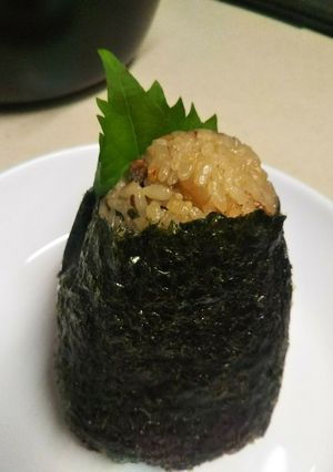 おにぎり屋風のさんまとしそのおにぎり-レシピのメイン写真