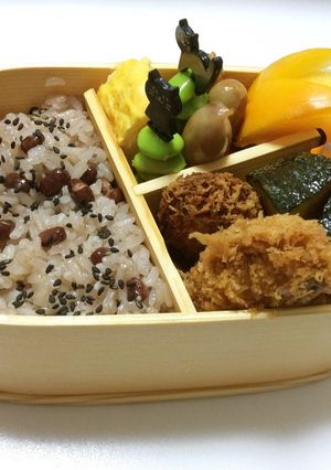 ㉓ 初めて炊くお赤飯と牡蠣、柿弁当♡-レシピのメイン写真