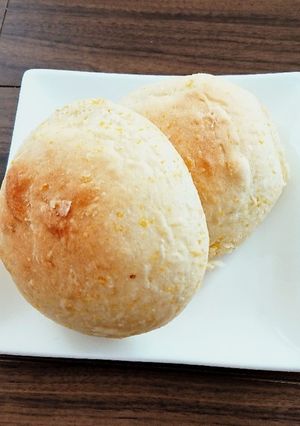 コーンスープの副産物で♪手ごねコーンパン-レシピのメイン写真
