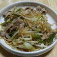 油要らず肉の油だけで肉野菜ヘルシー炒め。