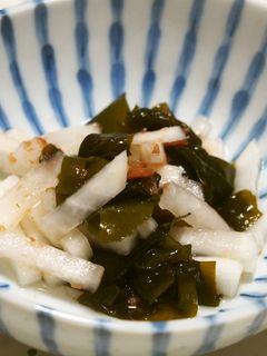 大根とワカメのさっぱり梅和え♪-レシピのメイン写真
