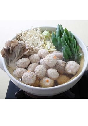 純輝鶏肉だんごとまいたけのあごだし鍋-レシピのメイン写真