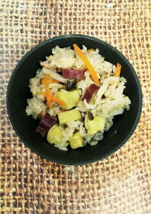 簡単レンジで15分☆炊き込みごはん-レシピのメイン写真