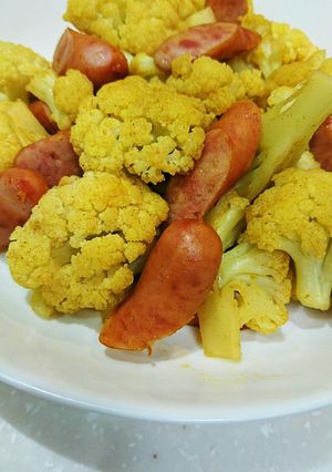 カリフラワーとウインナーのカレー炒め-レシピのメイン写真