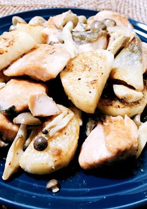 鮭と山芋のバター醤油炒め-レシピのメイン写真