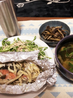 秋鮭のホイル焼き(バター醤油とポン酢味)-レシピのメイン写真
