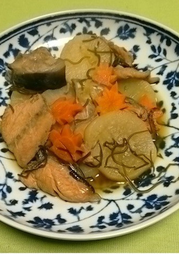 切り昆布使ってみました！！鮭と大根の煮物-レシピのメイン写真