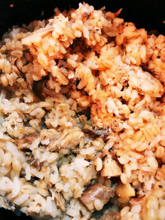 鯖缶ときのこと白滝のヘルシー炊き込みご飯-レシピのメイン写真
