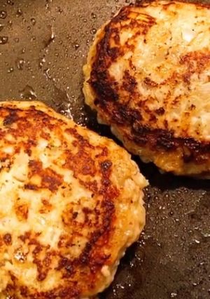 豆腐と玉ねぎ80%ハンバーグ先輩-レシピのメイン写真