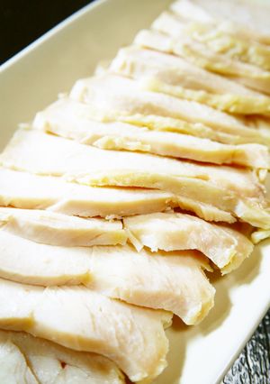 鶏むね肉サラダチキン。（電気圧力鍋２分）-レシピのメイン写真