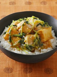 鶏肉と厚揚げ、豆苗のあんかけ丼-レシピのメイン写真