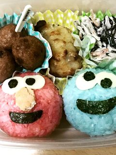 キャラ弁❤エルモ&クッキーモンスター-レシピのメイン写真